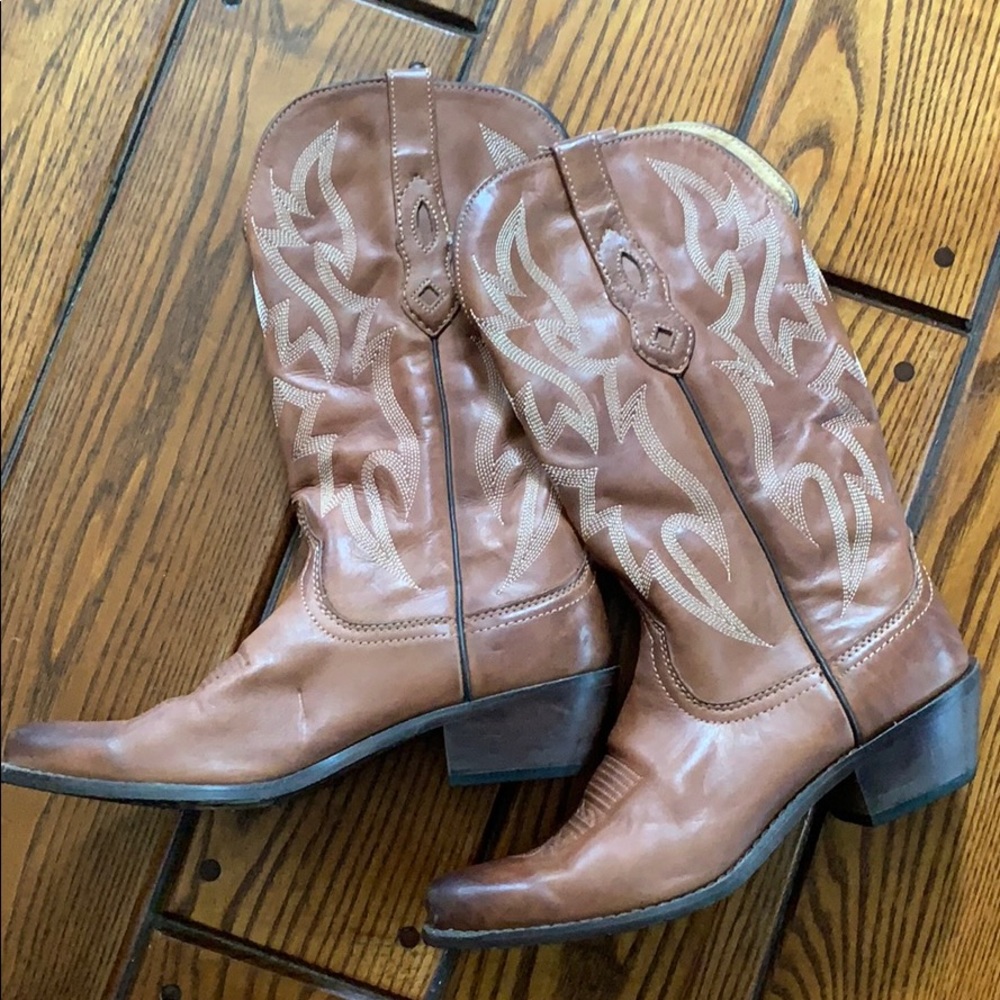 Nocona cowgirl boots